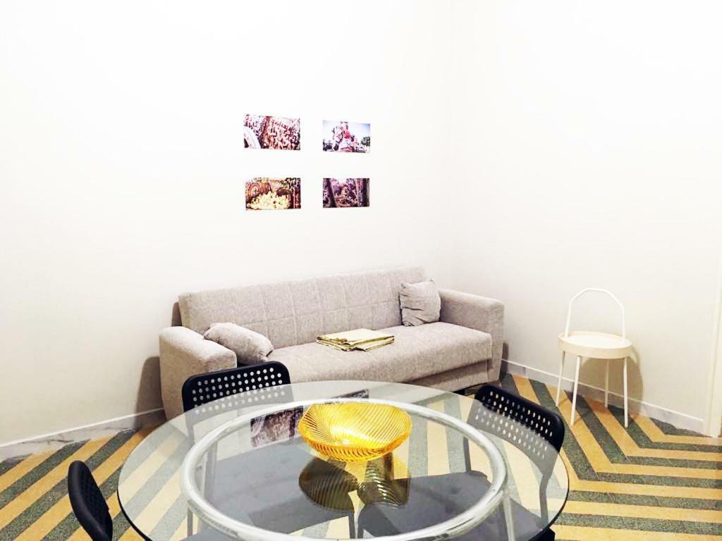 Casa Verdi, Confortevole Bilocale In Centro, 1° P Apartment บาเกเรีย ภายนอก รูปภาพ